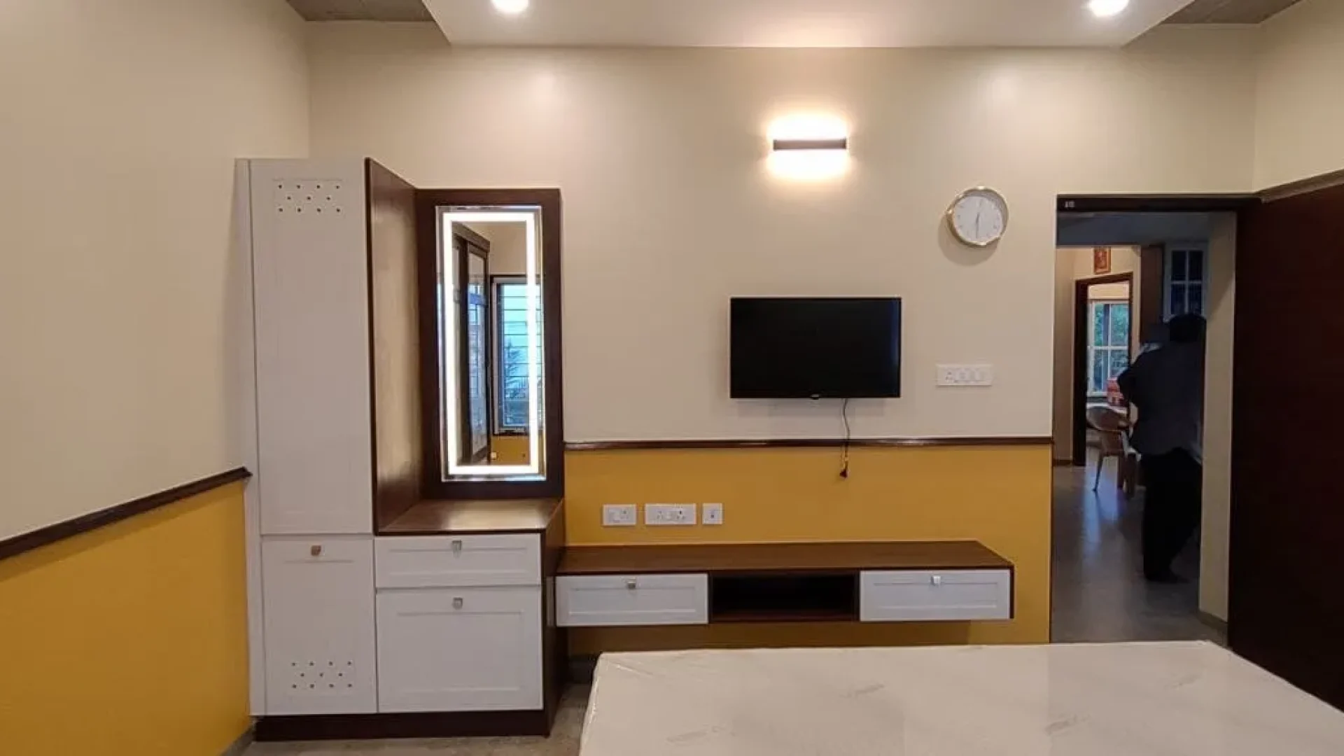 photo_6271651515416120786_y