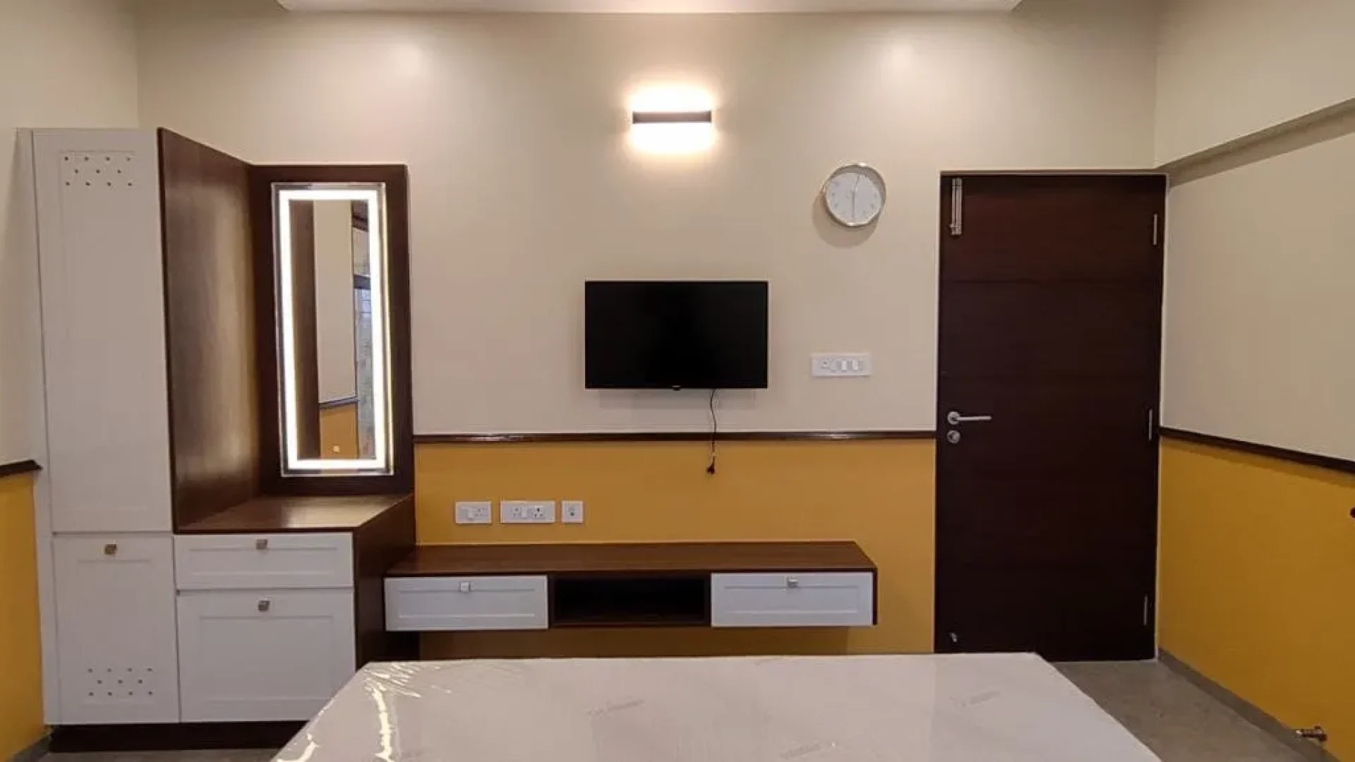 photo_6271651515416120787_y